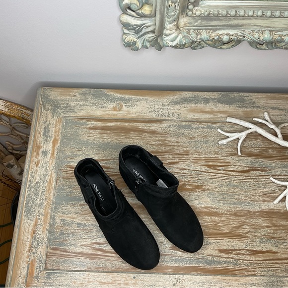 Nine West Black Faux Suede Wedge Bootie, Girls Size 4 - Picture 7 of 8